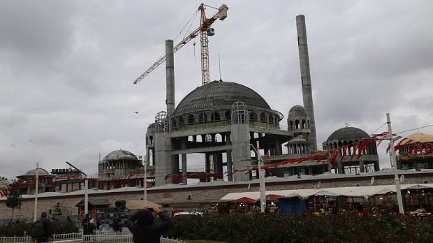 Mešita Taksim čaká na 2 500 ľudí