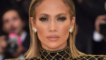 Prsteň Jennifer Lopezovej bol zosmiešnený!