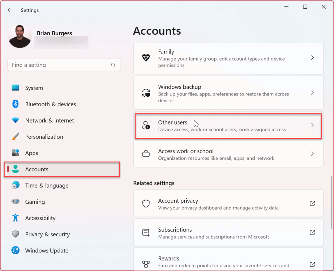 Odstráňte používateľský účet v systéme Windows 11