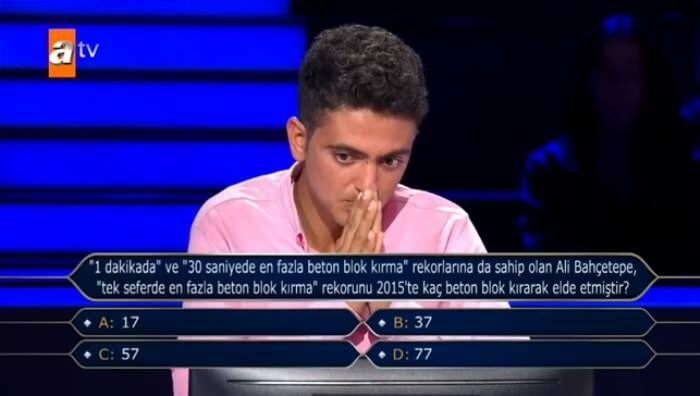 Rádio, ktoré zmenilo život Hikmetovi Karakurtovi, ktorý označil Who Wants To Be A Millionaire!