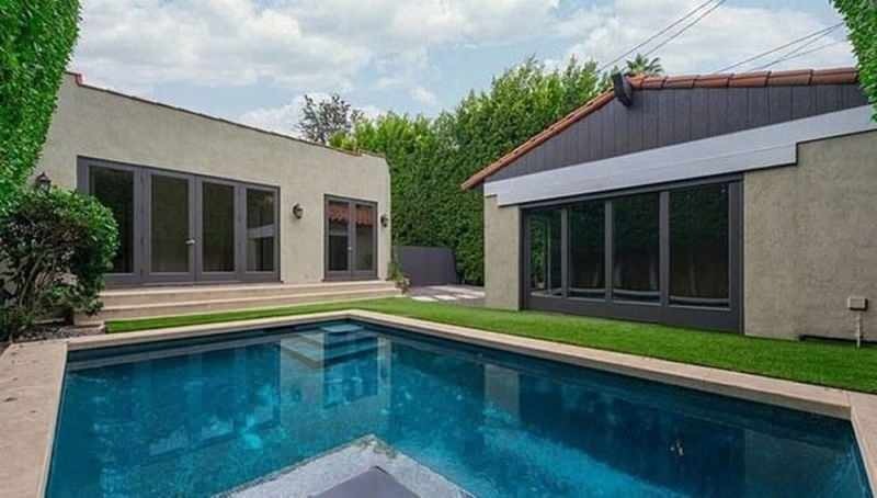 Charlize Theron dáva do predaja svoj bungalovový dom za 1,8 milióna dolárov!