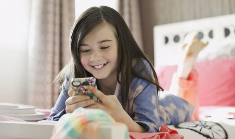 Koľko rokov by sa mal smartphone kúpiť pre deti? Vek používania mobilných telefónov