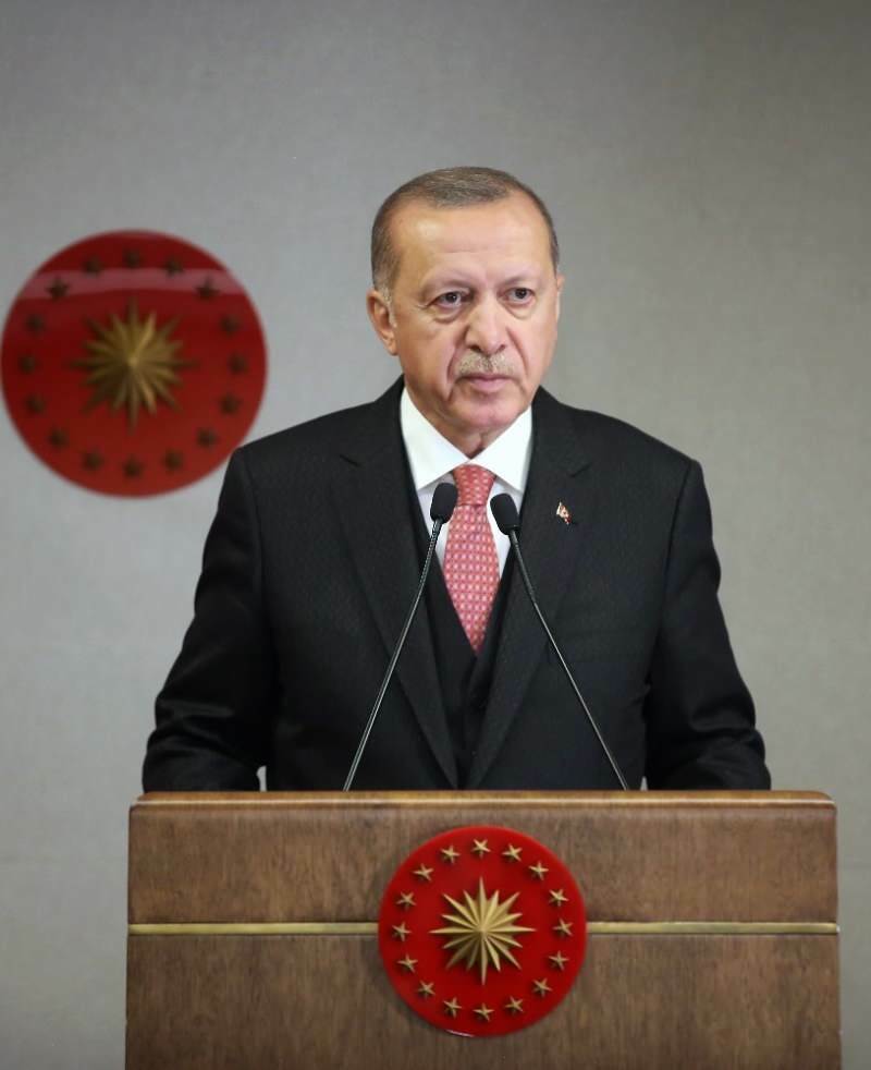 po stretnutí kabinetu vystúpil predseda erdoğan