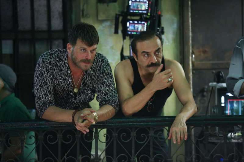 Posledná rola Kıvança Tatlıtuğa vo filme je špirálou organizovaných diel