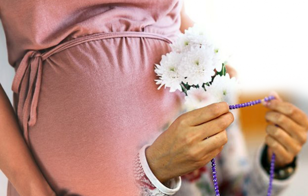 Modlitby sa majú čítať, aby sa počas tehotenstva udržiavalo zdravé dieťa a pamätali sa na Huseyinove želania