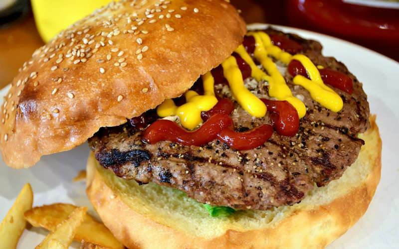 Chyby pri výrobe hamburgerov doma