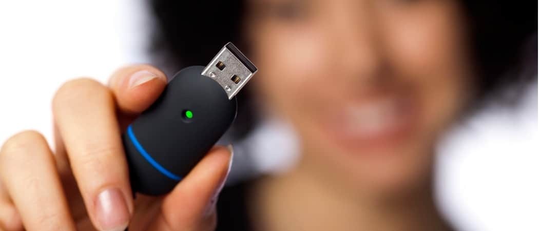 Ako šifrovať jednotku USB Flash alebo kartu SD v systéme Windows 10