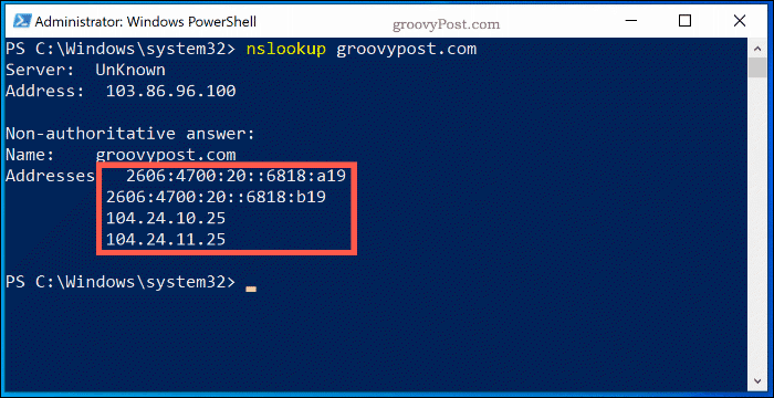 Príkaz NSlookup v okne PowerShell Windows 10, zobrazujúci informácie o vyhľadávaní názvu servera pre Groovypost.com
