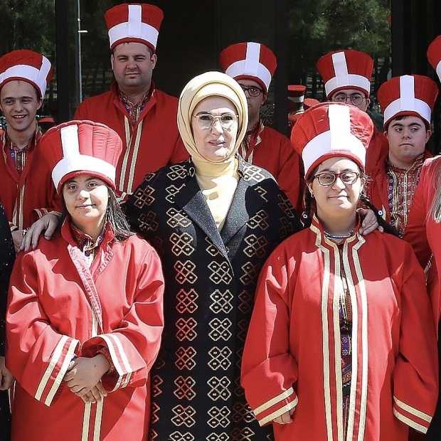 Prvá dáma Erdogan otvorila Centrum pre postihnutý život a špeciálne vzdelávanie