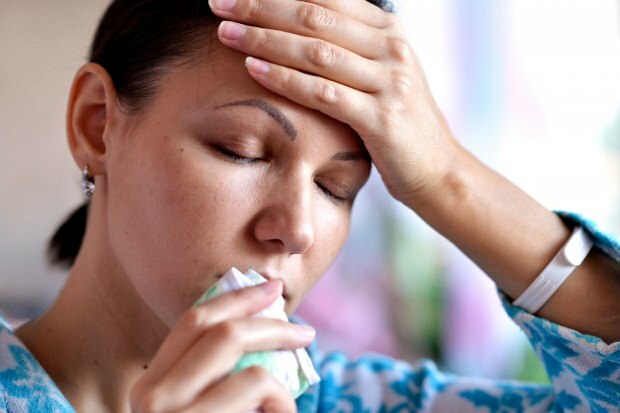 Čo spôsobuje zápal pľúc? Aké sú príznaky zápalu pľúc? Existuje liek na zápal pľúc?
