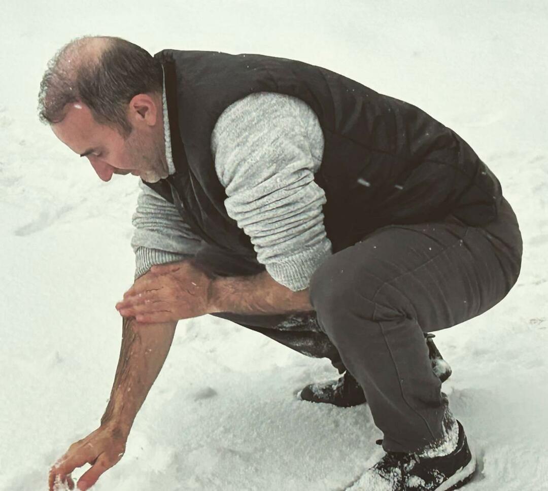 Ömer Karaoğlu sa umyl snehom