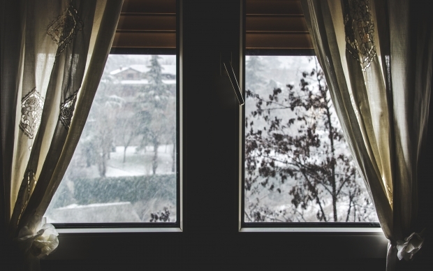 Aké sú spôsoby, ako udržať dom v teple v zime? Ako sa udržiava teplý interiér domu?