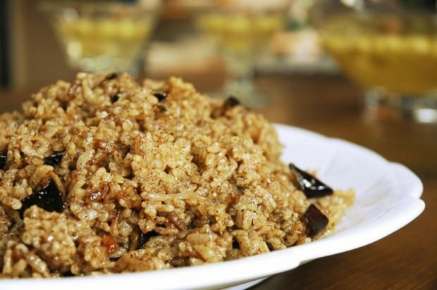 Ako pripraviť ryžu s baklažánom