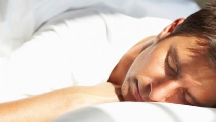 Čo je to ospalý spánok, kedy je čas stratiť? Vedecké výhody obedového spánku