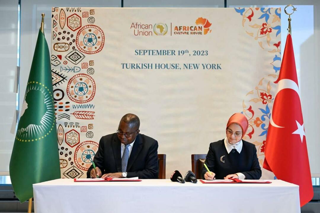 Medzi Asociáciou Afrického kultúrneho domu a Africkou úniou bolo podpísané memorandum o porozumení