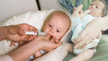 Čo je metóda kŕmenia prstami? Ako kŕmiť dieťa injekčnou striekačkou?