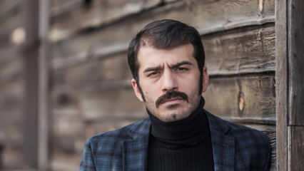 Herec Ufuk Bayraktar odsúdený na 4 roky a 2 mesiace väzenia
