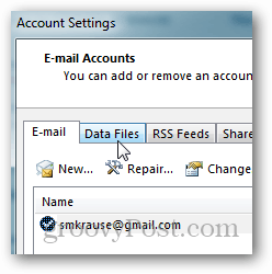 Ako vytvoriť súbor pst pre aplikáciu Outlook 2013 - kliknite na dátový súbor
