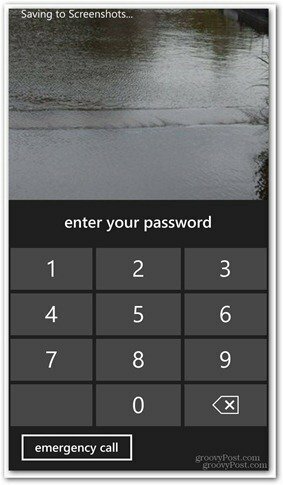 Windows Phone 8 prispôsobuje uzamknutú obrazovku pomocou hesla