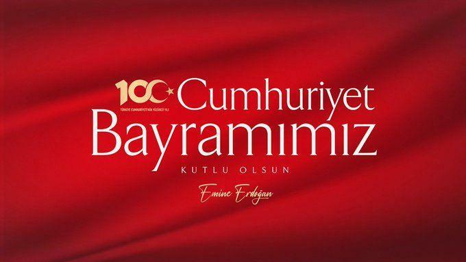 Zdieľanie Dňa republiky Emine Erdoğanovej 