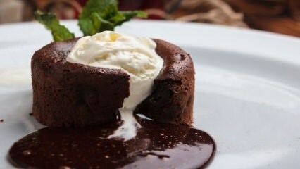 Ako pripraviť horúci čokoládový koláč?