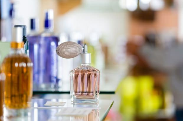 Spôsoby, ako zvýšiť stálosť parfému