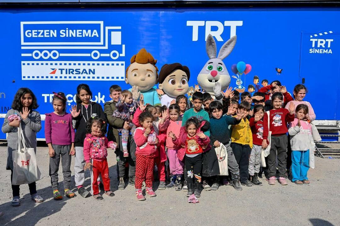 Kino TRT Gezen vyčarilo úsmev na tvárach obetí zemetrasenia