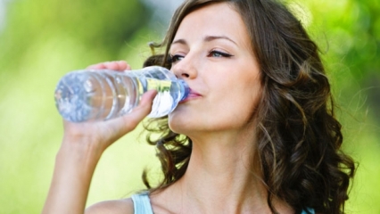 7 situácií, keď by ste nemali piť vodu