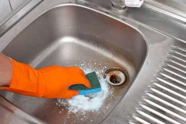 Ako prechádzajú zápachy zlých umývadiel