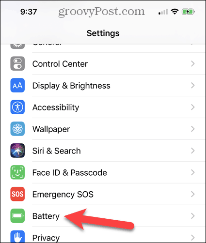 Na obrazovke Nastavenia iPhone klepnite na Batéria.