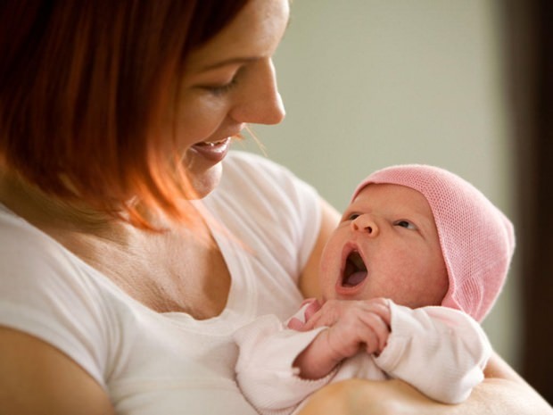 Príznaky a liečba padajúceho patra u dojčiat