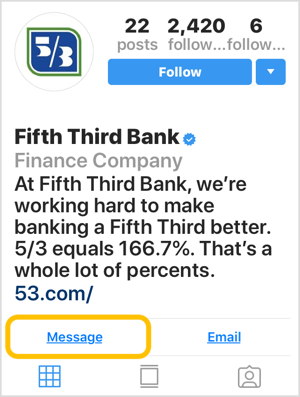 Instagramový profil pre banku s tlačidlom Výzva na akciu.