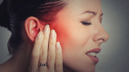 Aké sú príznaky tlaku ucha? Čo je dobré pre tlak v uchu na špičke?