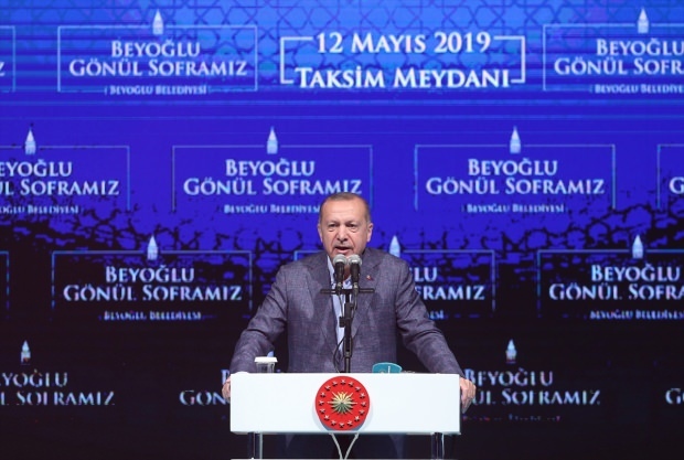 Prezident Erdoğan: Umelec sa nepokazí