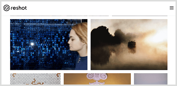 Reshot je stránka s fotkami s upravenými obrázkami. Screenshot z knižnice fotografií na webovej stránke Reshot obsahuje profil bielej ženy s blond vlasmi pred dúhovo modrou dlaždicou a hmlistú krajinu so siluetami stromov.