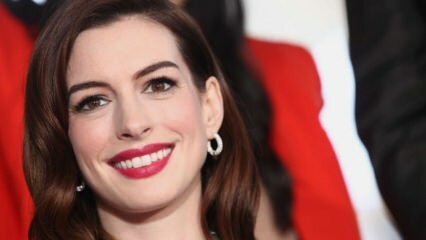Anne Hathaway zdieľala so svojimi stúpencami, že bola tehotná už druhýkrát!