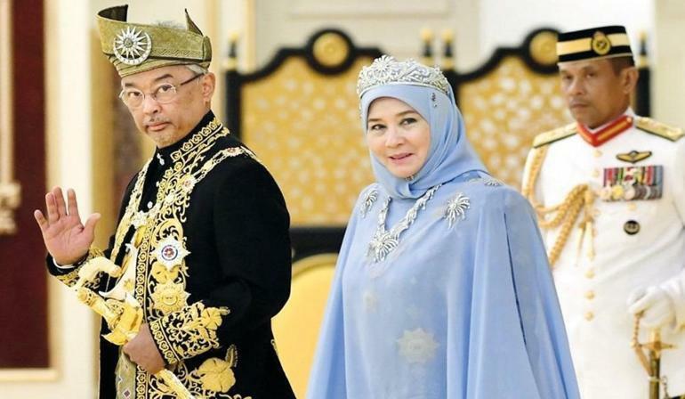 Prekvapivá návšteva malajzijskej kráľovnej v súbore Establishment Osman