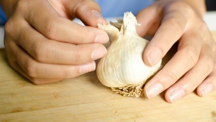 Ako odstrániť vôňu cesnaku? Presné metódy, ktoré odstraňujú zápach cesnaku