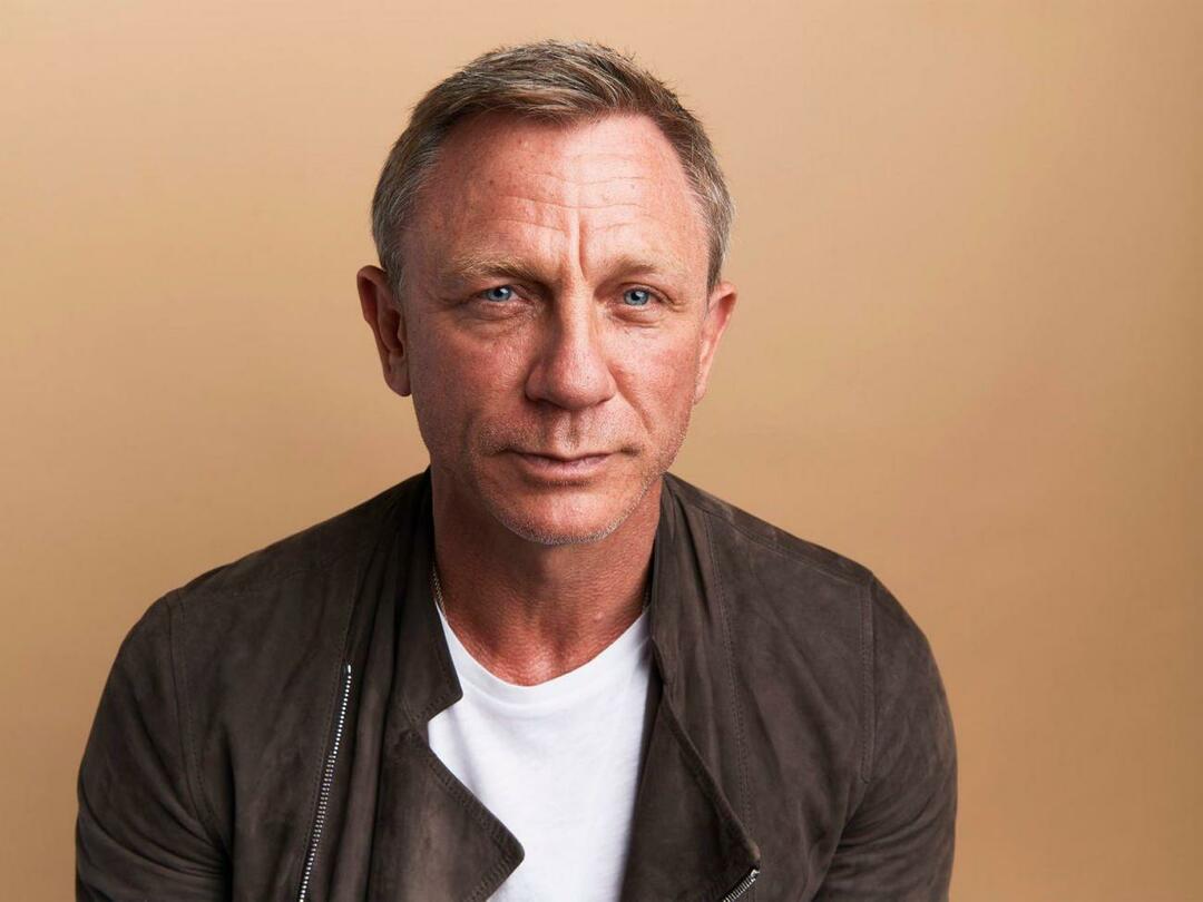 Daniel Craig zbiera finančné prostriedky pre obete zemetrasenia