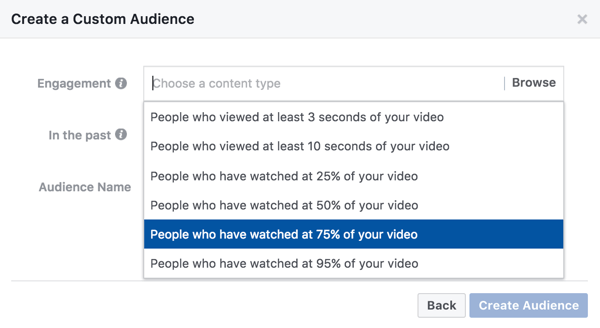 Pre vlastné publikum založené na interakcii s videom môžete zvoliť, koľko z vášho videa musí niekto pozerať, aby sa mohla zobraziť vaša reklama zameraná na opätovné zacielenie.