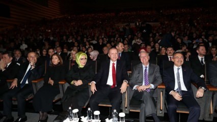 Na koncerte sa zúčastnili prezident Erdoğan a prvá dáma Fazıl Say