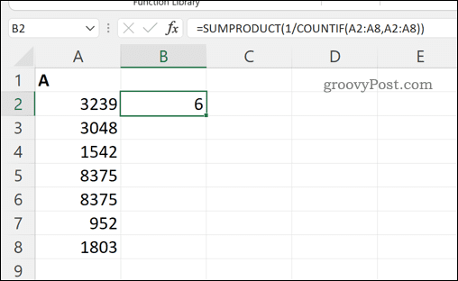 Výpočet celkového počtu jedinečných hodnôt v rozsahu buniek v Exceli