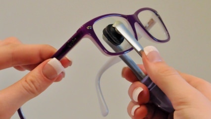Ako sa čistí šošovka okuliarov? 