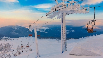 Ako sa dostať do lyžiarskeho strediska Karabük Keltepe? Kde sa ubytovať? Čo sa deje?