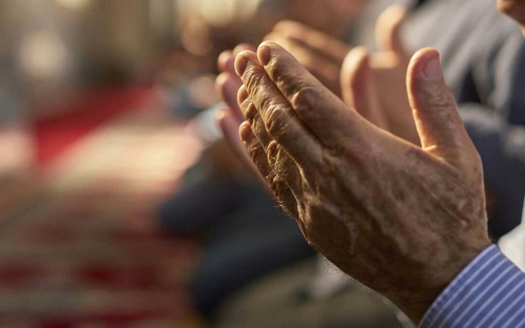 Otvorené ruky na modlitbu