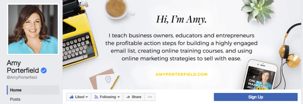 Amy Porterfield má obchodnú stránku, ktorá obsahuje profesionálnu profilovú fotografiu a titulnú stránku, ktorá zdôrazňuje produkty a služby, ktoré jej obchodné ponuky ponúkajú.