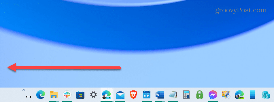 stredový panel úloh systému Windows 10 posuňte doľava