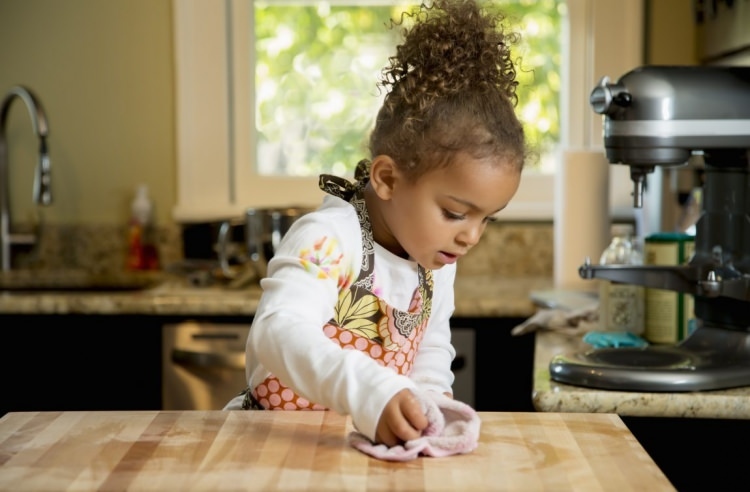 Aké domáce práce môžu deti robiť?