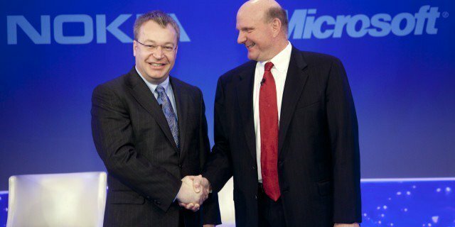 Generálny riaditeľ spoločnosti Nokia Stephen Elop a generálny riaditeľ spoločnosti Microsoft Steve Ballmer oznámili svoj zámer spoločne vytvárať popredné mobilné produkty a služby na trhu navrhnutý tak, aby spotrebiteľom, prevádzkovateľom a vývojárom ponúkol bezkonkurenčný výber a príležitosť na tlačovej konferencii v Londýne 11. februára, 2011. Pretože každá spoločnosť by sa zamerala na svoje základné kompetencie, partnerstvo by vytvorilo príležitosť na rýchly čas na uskutočnenie trhu. Schopnosť spojiť kľúčové produkty, ako sú Nokia Mapy, Office, Bing, Windows Live a Xbox Live, by tiež zabezpečila okamžité zapojenie spotrebiteľov. Spoločnosti Nokia a Microsoft navyše plánujú spolupracovať pri integrácii kľúčových aktív a vytvoriť tak úplne nové ponuky služieb a zároveň rozšíriť tieto zavedené produkty a služby na nové trhy.