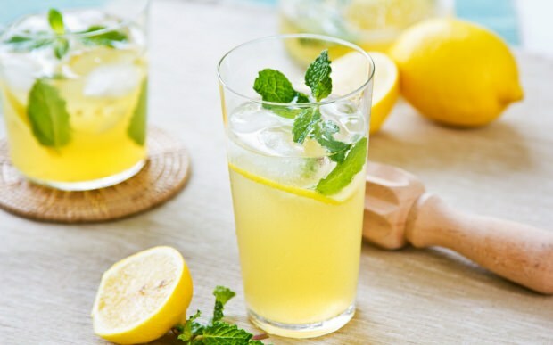 Čo sa stane, ak budeme piť pravidelne citrónovú šťavu?